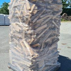 Palette de bois �tuv� ch�ne petites sections en 33cm en vrac 1,7 st�res bois sec < 10% humidit�