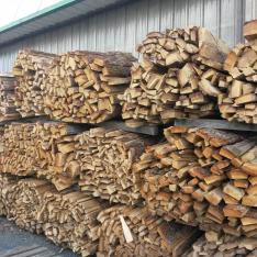 Fagot de ch�ne sci� 1 st�re  longueur 1m stockage ext�rieur